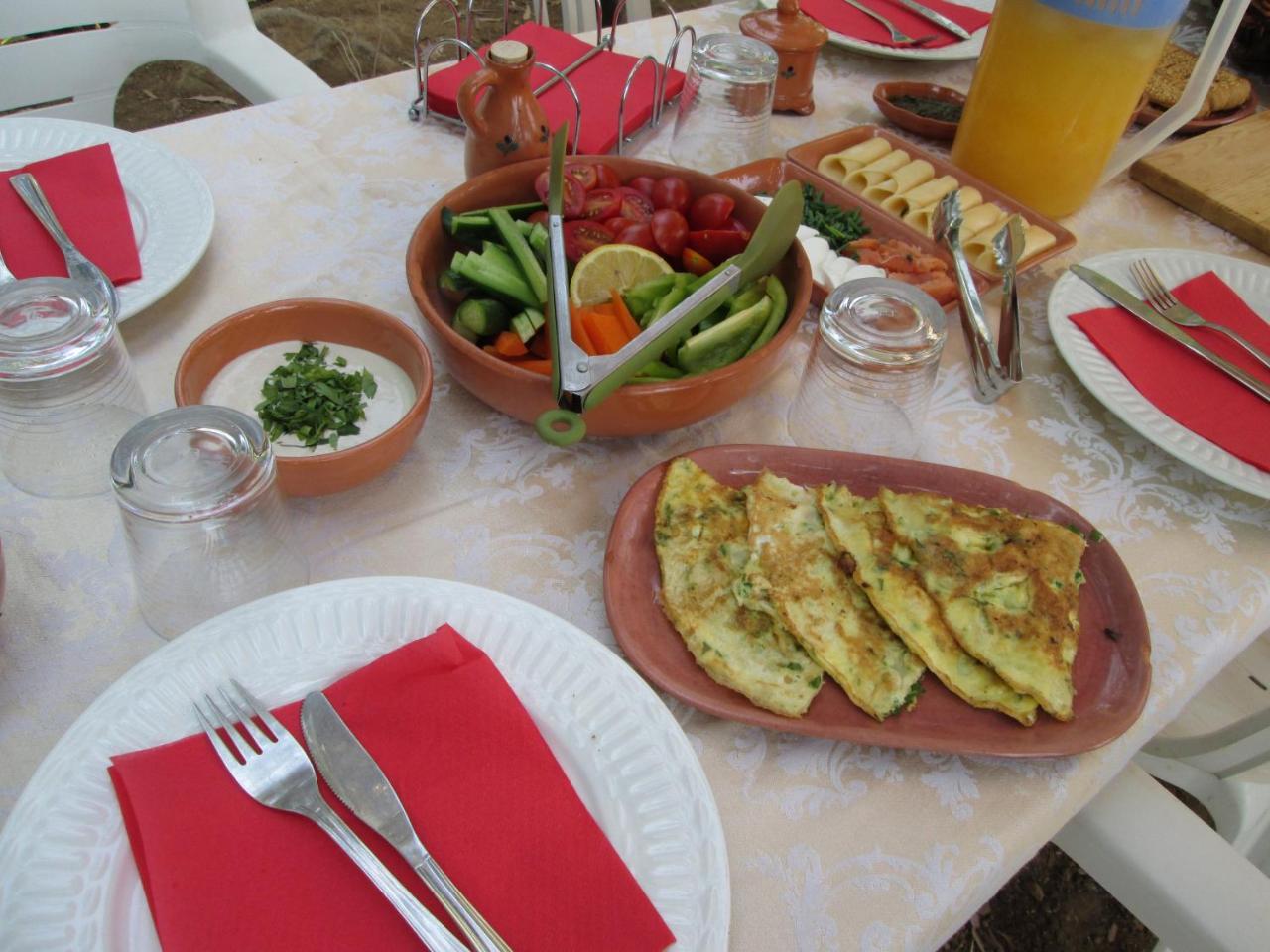 Orna'S Corner Bed and Breakfast Yuval Eksteriør billede